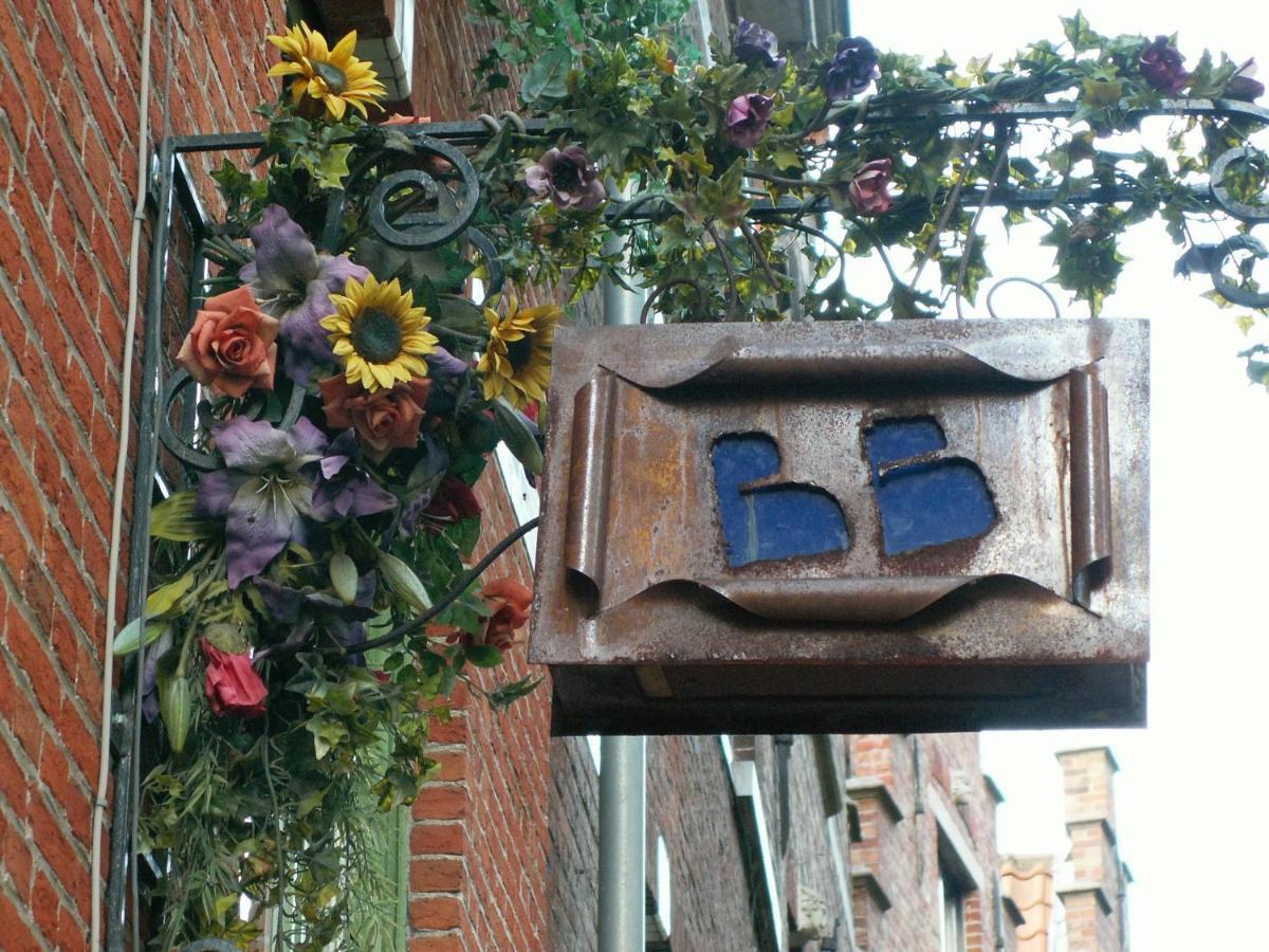 Expect The Unexpected !!! Brugge Bagian luar foto